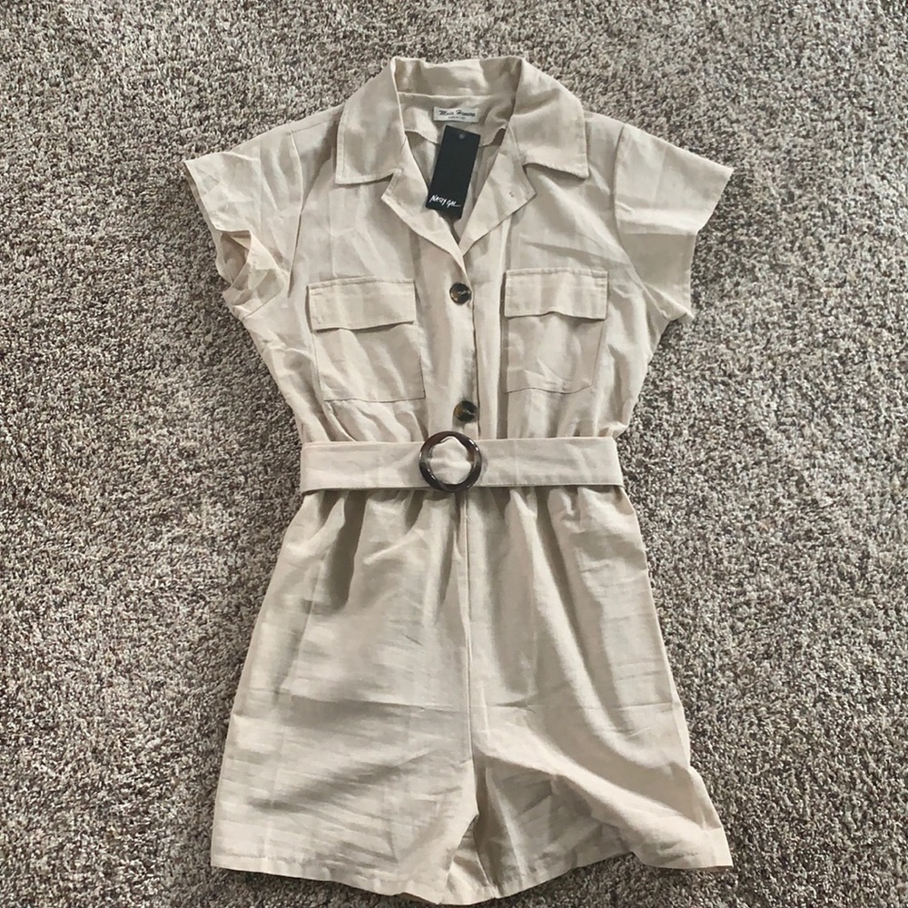 NEW NASTYGAL LINEN ROMPER